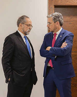 Ordens Profissionais da Saúde debatem desafios da Inteligência Artificial